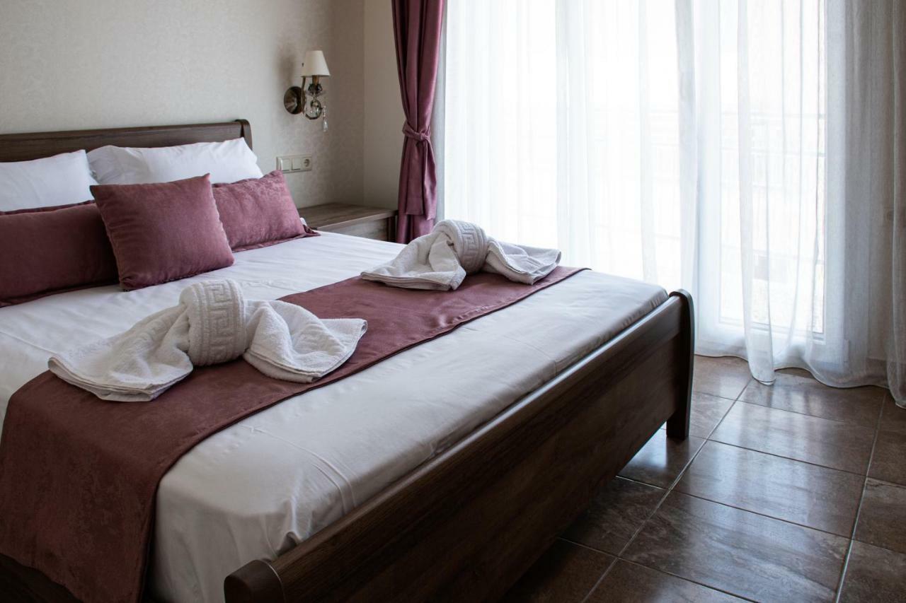 Katerina'S Luxury Apartments 리메나스 외부 사진